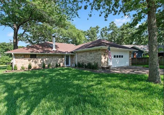 Photo 3 of Single family home for sale at 120 Los Peces, Gun Barrel City, TX 75156 | MLS# 21331745 | Listing updated on 2026-09-21