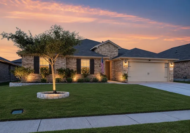 Photo 1 of Single family home for sale at 1908 Cookes Ln, Cleburne, TX 76033 | MLS# 21332828 | Listing updated on 2026-09-11