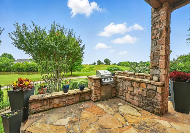 Photo 2 of Single family home for sale at 4009 Beacon St, Flower Mound, TX 75028 | MLS# 20957825 | Listing updated on 2026-09-11