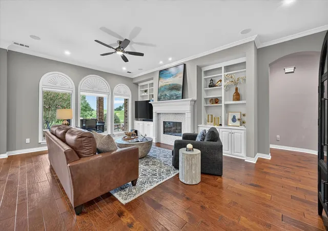 Photo 3 of Single family home for sale at 4009 Beacon St, Flower Mound, TX 75028 | MLS# 20957825 | Listing updated on 2026-09-11