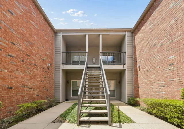 Photo 2 of Condo for sale at 12660 Hillcrest Rd #7205, Dallas, TX 75230 | MLS# 21327803 | Listing updated on 2026-09-11