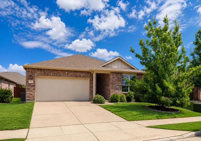 Photo 1 of Single family home for sale at 3013 Manuel Creek Dr, Little Elm, TX 75068 | MLS# 21332277 | Listing updated on 2026-09-14