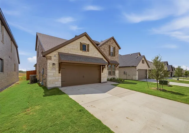 Photo 3 of Single family home for sale at 3528 Helena St, Gainesville, TX 76240 | MLS# 21329863 | Listing updated on 2026-09-11