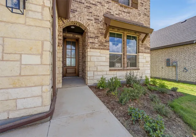 Photo 4 of Single family home for sale at 3528 Helena St, Gainesville, TX 76240 | MLS# 21329863 | Listing updated on 2026-09-11