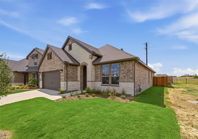 Photo 3 of Single family home for sale at 3401 Helena St, Gainesville, TX 76240 | MLS# 21329809 | Listing updated on 2026-10-04