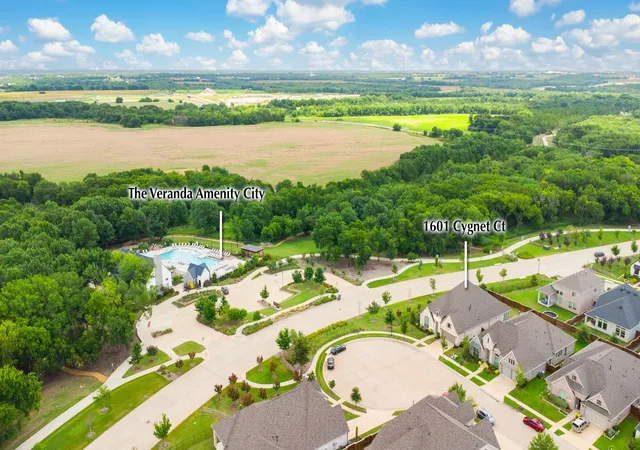 Photo 3 of Single family home for sale at 1601 Cygnet Ct, Van Alstyne, TX 75495 | MLS# 21331782 | Listing updated on 2026-07-30