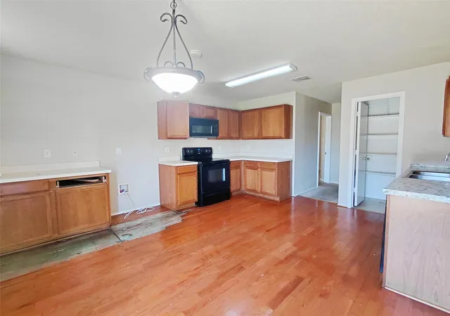 Photo 3 of Single family home for sale at 2123 W Grove Ln, Grand Prairie, TX 75052 | MLS# 21333104 | Listing updated on 2026-09-10