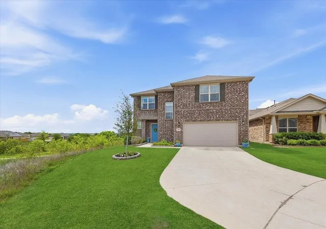 Single family home for sale at 10905 Golden Barrel Ct, Fort Worth, TX 76108 | MLS# 21332913