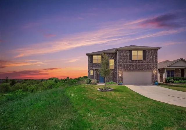Photo 3 of Single family home for sale at 10905 Golden Barrel Ct, Fort Worth, TX 76108 | MLS# 21332913 | Listing updated on 2026-09-13