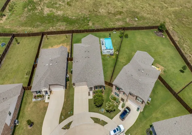 Photo 3 of Sale Pending at 708 Forestdale Ct, Haslet, TX 76052 | MLS# 21312386 | Listing updated on 2026-09-11