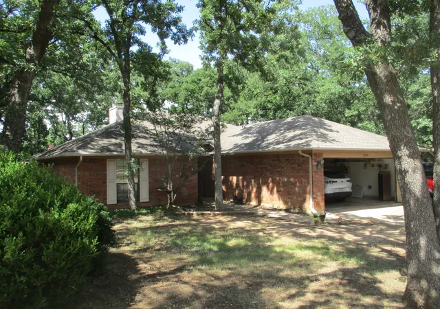 Photo 1 of Single family home for sale at 2309 Oak Park Dr, Denton, TX 76209 | MLS# 21332557 | Listing updated on 2026-09-11