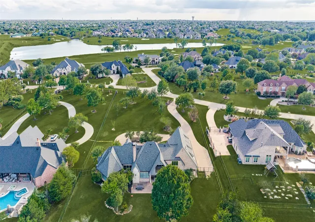Photo 3 of Mansion for sale at 1440 Winding Creek Rd, Prosper, TX 75078 | MLS# 21322231 | Listing updated on 2026-09-13