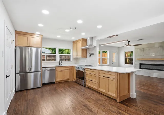 Photo 2 of Single family home for sale at 11207 Flamingo Ln, Dallas, TX 75218 | MLS# 21333405 | Listing updated on 2026-09-14