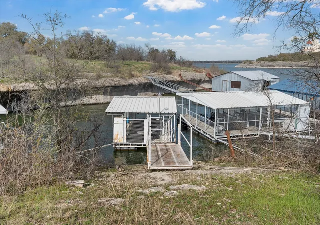 Photo 3 of Single family home for sale at 187 Cr 1766, Clifton, TX 76634 | MLS# 21329245 | Listing updated on 2026-09-25