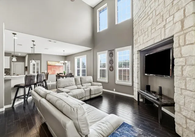 Photo 3 of Single family home for sale at 1611 Estacado Dr, Allen, TX 75013 | MLS# 21331858 | Listing updated on 2026-09-22