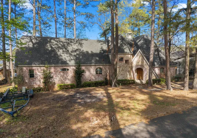 Photo 4 of Single family home for sale at 230 Lake Dr, Mount Vernon, TX 75457 | MLS# 21333479 | Listing updated on 2026-07-31