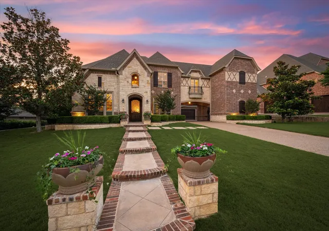 Photo 2 of Mansion for sale at 5 Katie Ln, Roanoke, TX 76262 | MLS# 21333600 | Listing updated on 2026-09-15