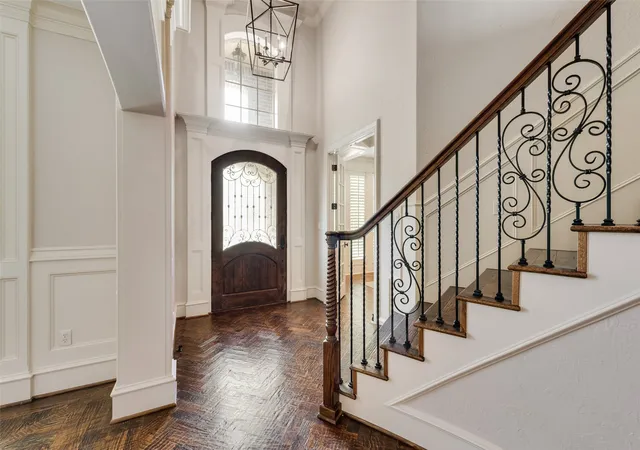 Photo 3 of Mansion for sale at 5 Katie Ln, Roanoke, TX 76262 | MLS# 21333600 | Listing updated on 2026-09-15