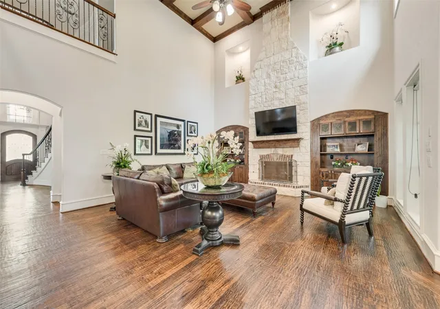Photo 4 of Single family home for sale at 5 Katie Ln, Roanoke, TX 76262 | MLS# 21333600 | Listing updated on 2026-09-15