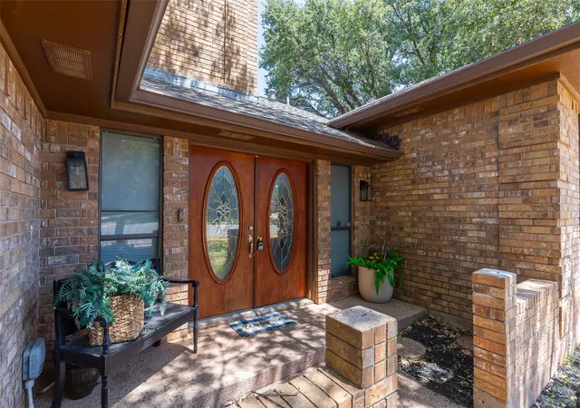 Photo 3 of Single family home for sale at 46 Augusta Dr, Abilene, TX 79606 | MLS# 21332594 | Listing updated on 2026-09-13