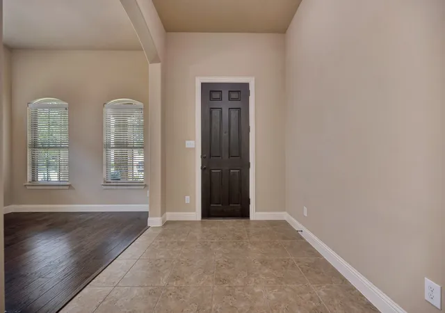 Photo 4 of Single family home for sale at 5524 Ivyridge Ln, Mc Kinney, TX 75071 | MLS# 21323735 | Listing updated on 2026-09-21