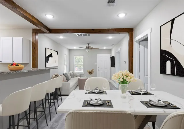 Photo 1 of Single family home for sale at 923 Hartsdale Dr, Dallas, TX 75211 | MLS# 21333984 | Listing updated on 2026-09-10