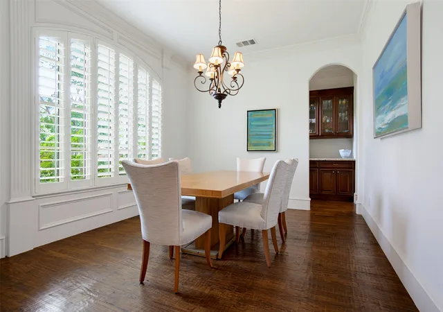 Photo 3 of Single family home for sale at 6520 Sondra Dr, Dallas, TX 75214 | MLS# 21332649 | Listing updated on 2026-09-14