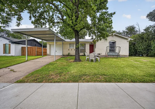 Photo 1 of Single family home for sale at 14413 Horseshoe Trl, Balch Springs, TX 75180 | MLS# 21333980 | Listing updated on 2026-09-11