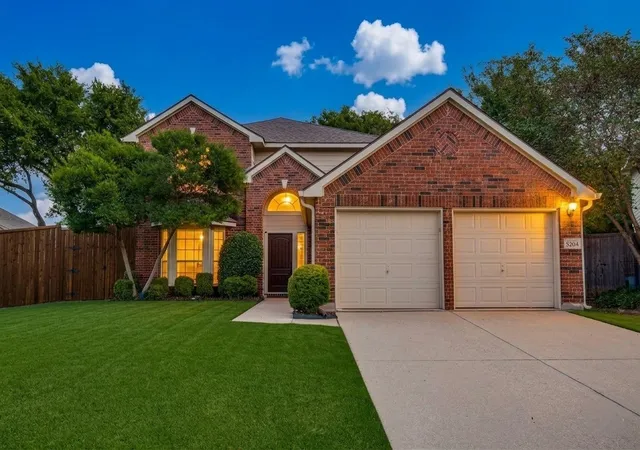 Photo 1 of Single family home for sale at 9304 Leesburg Ct, Mc Kinney, TX 75071 | MLS# 21329289 | Listing updated on 2026-09-12