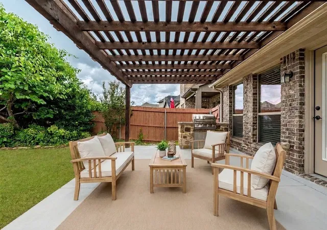 Photo 3 of Single family home for sale at 4404 Juniper Ln, Melissa, TX 75454 | MLS# 21329970 | Listing updated on 2026-09-08