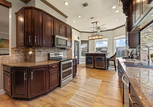 Photo 1 of Single family home for sale at 2814 Saint Maria Dr, Mansfield, TX 76063 | MLS# 21334085 | Listing updated on 2026-10-03