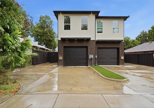 Photo 2 of Condo for sale at 2724 Hondo, Dallas, TX 75219 | MLS# 21333278 | Listing updated on 2026-09-12