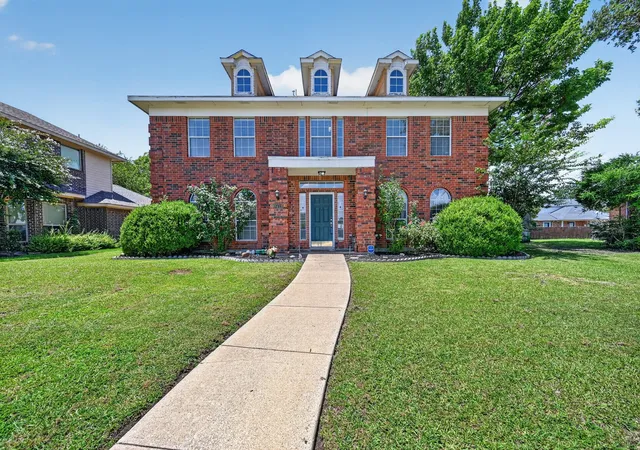 Single family home for sale at 8413 Linda Vista Ct, Rowlett, TX 75088 | MLS# 21267358