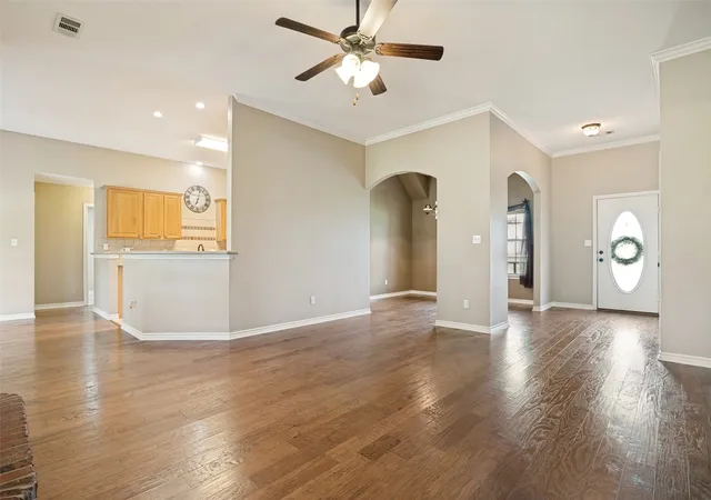 Photo 4 of Single family home for sale at 6630 Meadow Ridge Cir, Nevada, TX 75173 | MLS# 21332690 | Listing updated on 2026-07-30