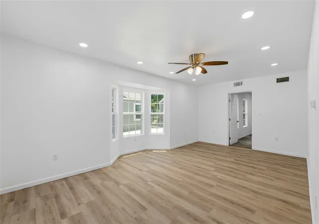 Photo 4 of Single family home for sale at 2201 Vincent St, Brownwood, TX 76801 | MLS# 21334213 | Listing updated on 2026-10-05