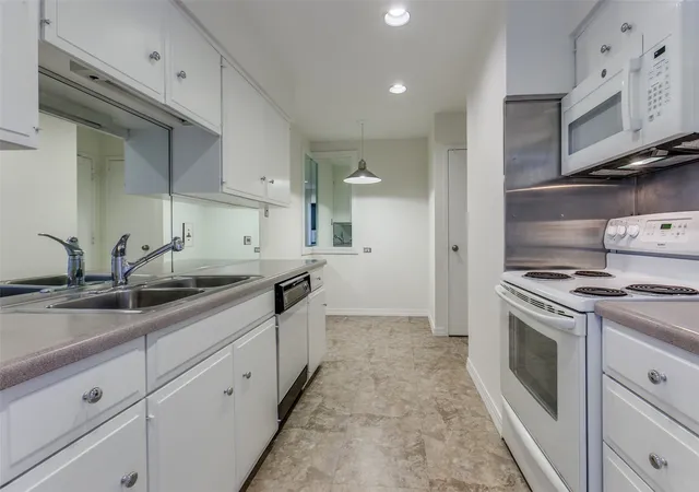 Photo 4 of Condo for sale at 6335 W Northwest Hwy #815, Dallas, TX 75225 | MLS# 21334228 | Listing updated on 2026-07-29