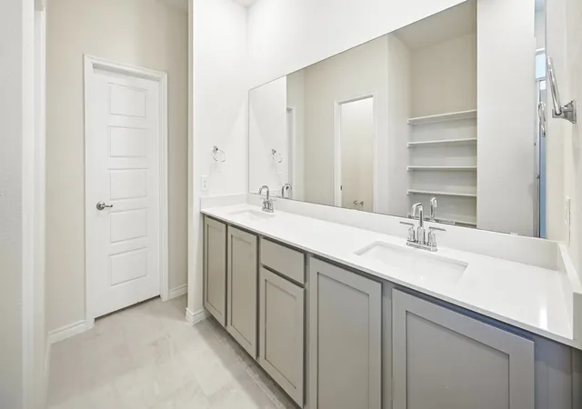 Photo 1 of Single family home for sale at 4254 Zayan Dr, Sherman, TX 75090 | MLS# 21334337 | Listing updated on 2026-10-01