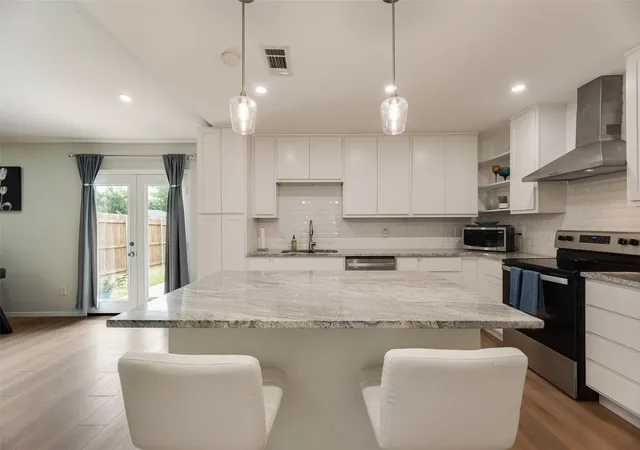 Photo 2 of Single family home for sale at 2942 Scott Mill Rd, Carrollton, TX 75007 | MLS# 21329713 | Listing updated on 2026-10-05