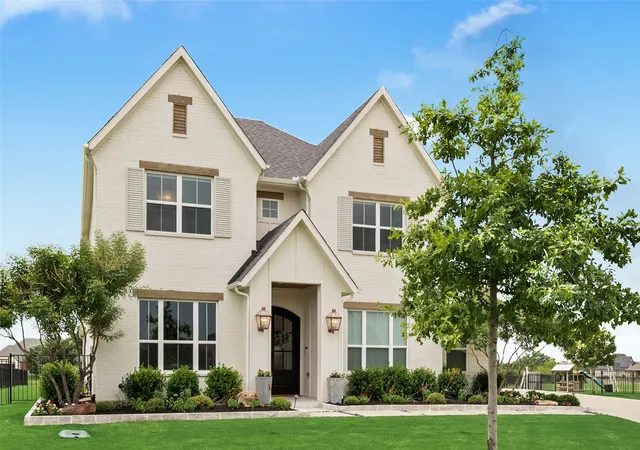 Photo 2 of Single family home for sale at 1305 Wolf Ridge Run, Gunter, TX 75058 | MLS# 21331418 | Listing updated on 2026-10-05