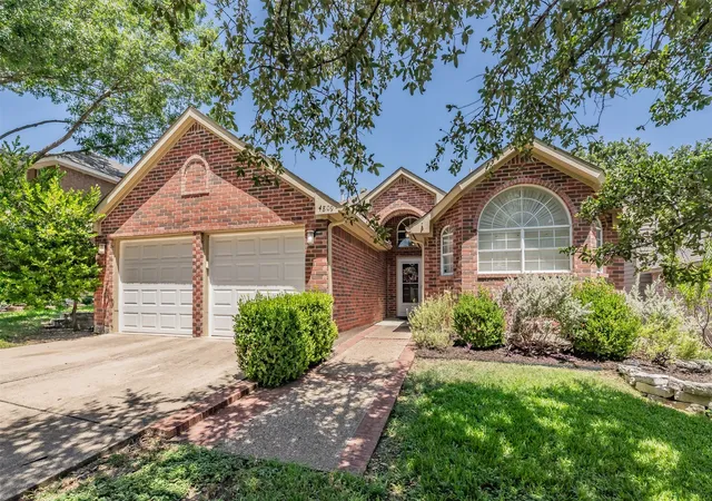 Photo 1 of Single family home for sale at 4809 Buckskin Dr, Fort Worth, TX 76137 | MLS# 21332734 | Listing updated on 2026-09-08