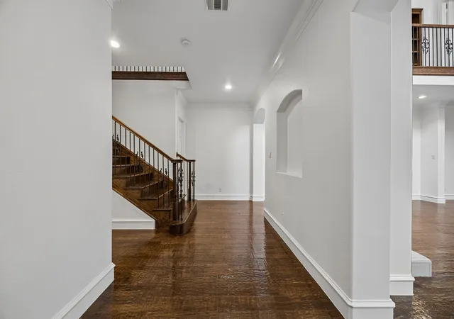 Photo 3 of Single family home for sale at 5609 La Foy Blvd, Dallas, TX 75209 | MLS# 21323934 | Listing updated on 2026-10-01