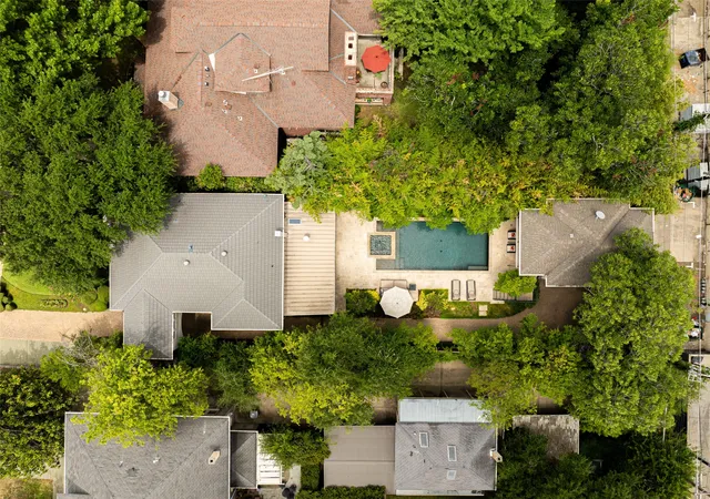 Photo 3 of Sale Pending at 4310 Rawlins St, Dallas, TX 75219 | MLS# 21334332 | Listing updated on 2026-09-13