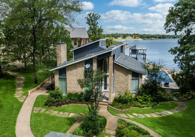 Photo 3 of Single family home for sale at 133 Forest Ridge Rd, Trinidad, TX 75163 | MLS# 21334258 | Listing updated on 2026-09-27