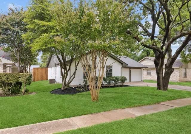 Photo 3 of Single family home for sale at 8711 Hackney Ln, Dallas, TX 75238 | MLS# 21333939 | Listing updated on 2026-09-08