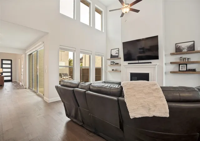 Photo 4 of Single family home for sale at 2817 Buckthorn Rd, Argyle, TX 76226 | MLS# 21332459 | Listing updated on 2026-09-11