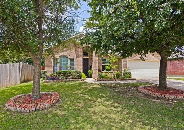 Photo 1 of Sale Pending at 5032 Coral Cvs, Denton, TX 76210 | MLS# 21334144 | Listing updated on 2026-09-12
