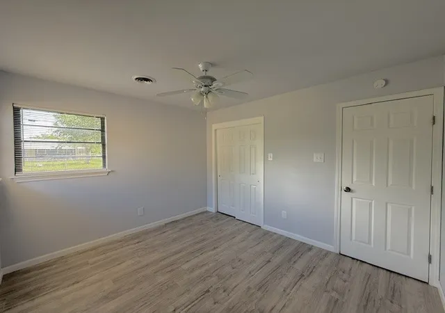 Photo 3 of Sale Pending at 5143 Durango Dr, Abilene, TX 79605 | MLS# 21310771 | Listing updated on 2026-09-08