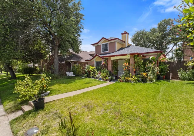 Photo 2 of Single family home for sale at 6541 Los Rios Dr, Mesquite, TX 75150 | MLS# 21333286 | Listing updated on 2026-08-01