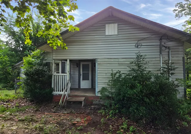 Photo 3 of Sale Pending at 416 Sycamore St, Grapeland, TX 75844 | MLS# 21334648 | Listing updated on 2026-09-25