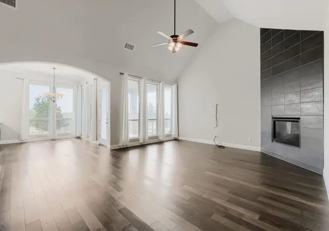 Photo 4 of Single family home for sale at 800 Agave Dr, Prosper, TX 75078 | MLS# 21334433 | Listing updated on 2026-10-01